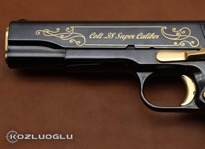 Colt .38 Super Caliber - Yanaklar Yaldızlı Sade Gravür - Özel Çekme Kertiği