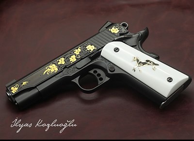 Colt 1911 - Sarı Yapraklı Gravür Desen - Koyu Füme Titanyum Kaplama