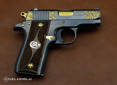 Colt Mustang 380 Gravür Titanyum Altın Kaplama