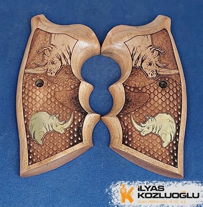 Colt Python Gergedan Figür Desenli Ceviz Kabza