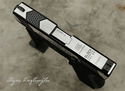 Glock 19 Petek Desen Kertik & Parlak Krom Kaplama