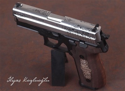 Sig Sauer P226 - Yarım Desen Gravür - Mat Beyaz Krom Kaplama