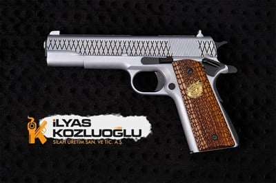 Springfield 1911 - Yanaklar Çizgili Baklava ve Pikatini Ray Desen Gravür - Mat Beyaz Krom Kaplama