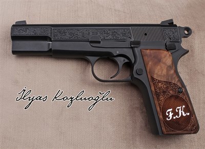 Tisaş ZIG 14 - Koyu Füme Titanyum Kaplama - Yanaklar Gravür Desen