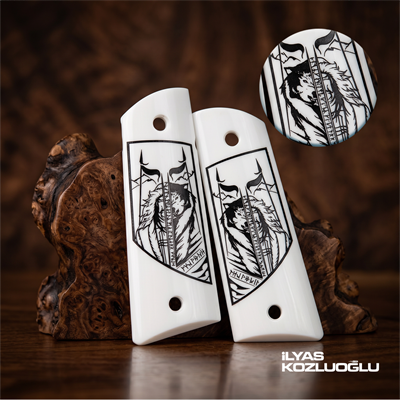 Colt 1911 Beyaz Pleksi Kabza Tam Yüzey Kurt ve Adam Tasarımlı Özel Üretim