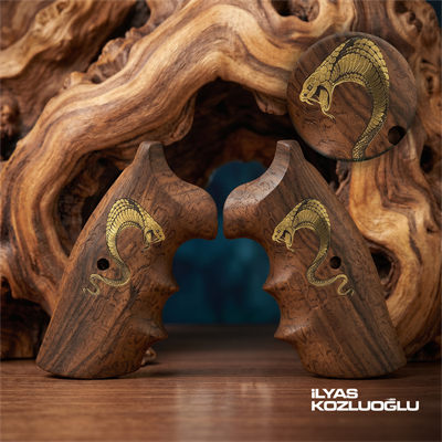 Colt Python Koyu Ceviz Kabza Tam Yüzey Desenli Özel Tasarım Sarı Pirinç Kobra Logolu