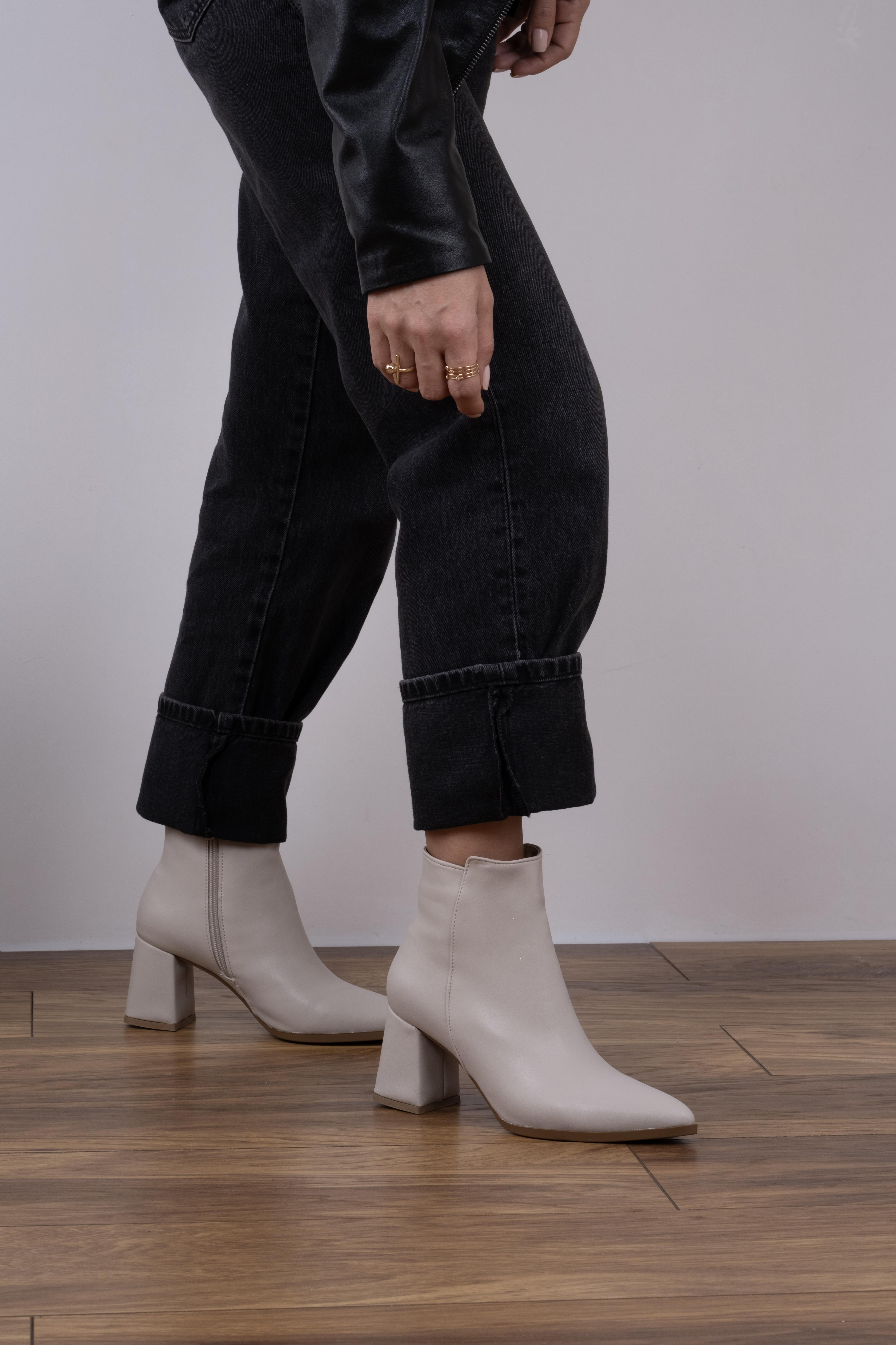 Parin Model Topuklu Bot Bej