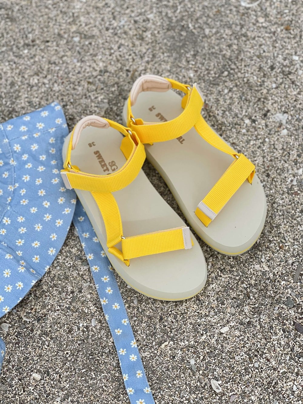 Vitoria Model Sandalet Sarı