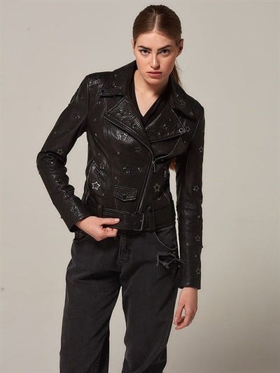 Hakiki Deri Yıldız Detaylı Kadın Biker Ceket – Siyah | Premium Moto Stil