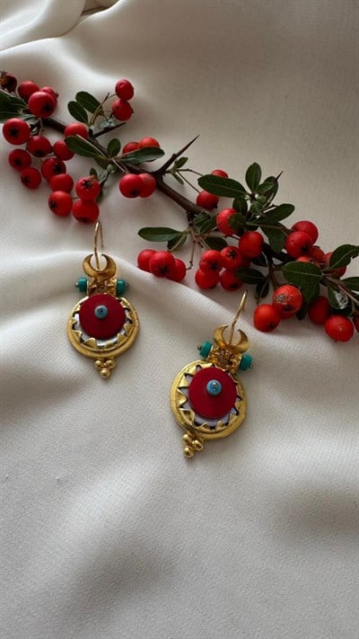 925 Ayar Gümüş Altın Kaplama Mercan Taşlı Tasarım Küpe