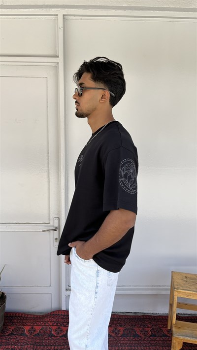 Casualment Regale Oversize Premium T-Shirt