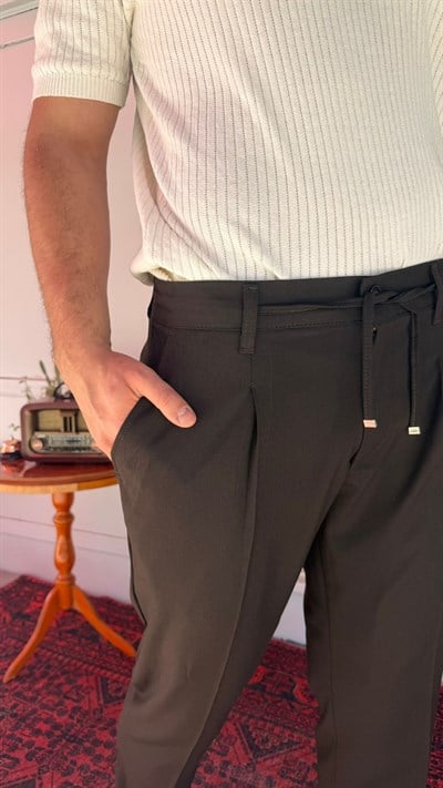 Kahverengi Tek Pileli Bağcıklı Erkek Pantolon