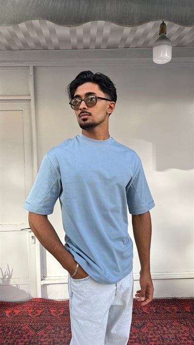 Gökyüzü Çizgisi Oversize Tişört
