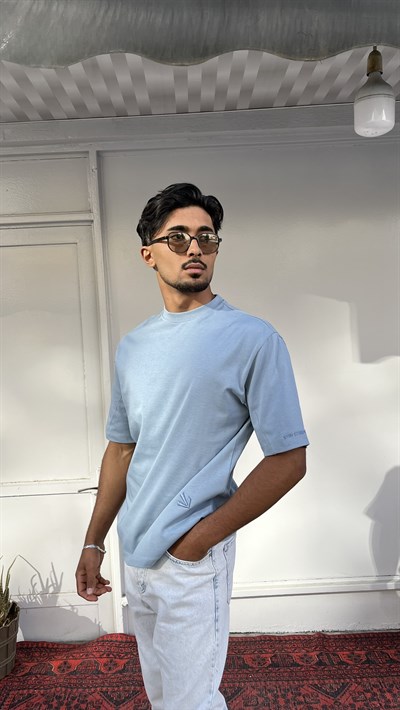 Gökyüzü Çizgisi Oversize Tişört