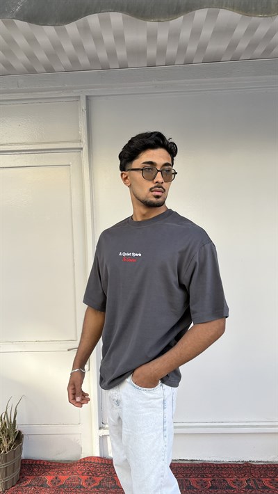 Sessiz Güç Antrasit Oversize Tişört