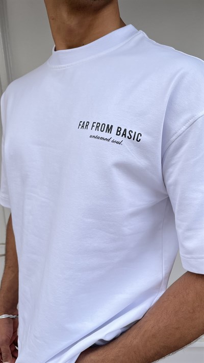 Far From Basic Oversize Beyaz T-Shirt