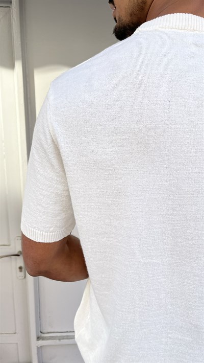 Kırık Beyaz Triko Dokulu Basic Tişört