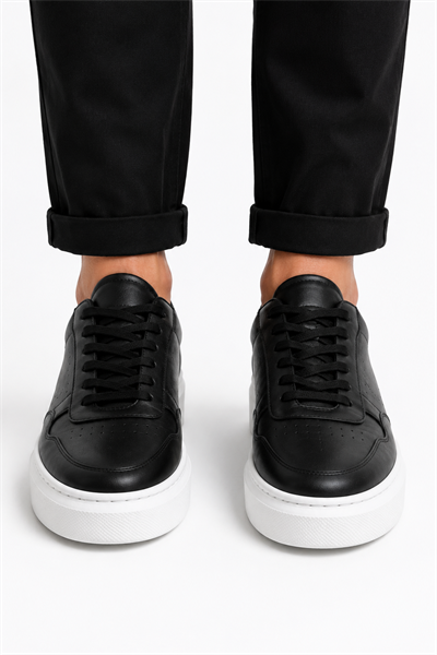 Siyah Beyaz Kalın Taban Erkek Sneaker