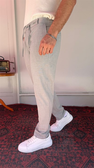 Gümüş Gri Pilesiz Bağcıklı Erkek Pantolon