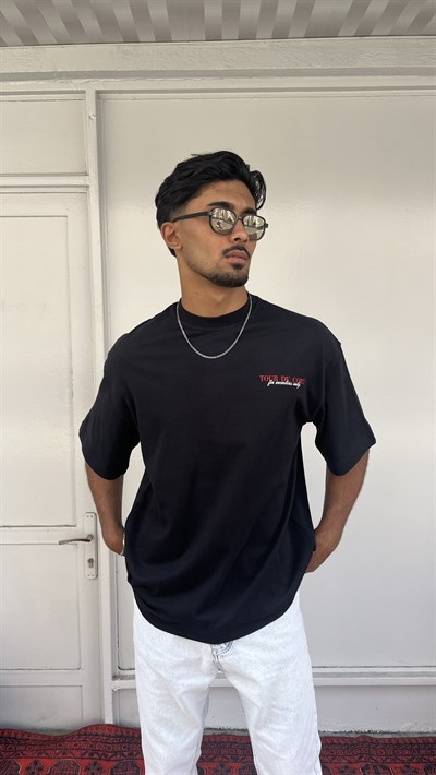 Casualment Tour De Court Oversize T-Shirt – Black Edition