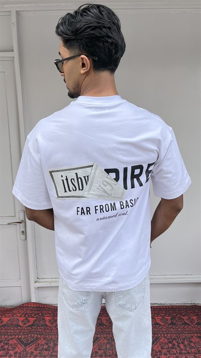 Far From Basic Oversize Beyaz T-Shirt