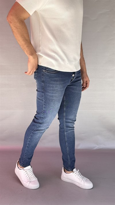 Eskitme Detay Koyu Mavi Slim Fit Jean