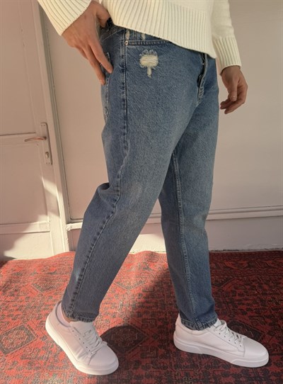 Keps Cep Yırtık Detay Boyfriend Jean