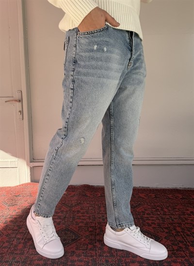 Keps Parmak Yıkamalı Yırtık Detaylı Boyfriend Jean