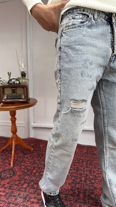 Keps Tek Diz Üstü Yırtık Baggy Jean
