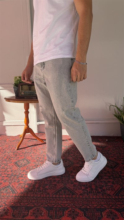 Yırtık Detaylı Gri Boyfriend Jean