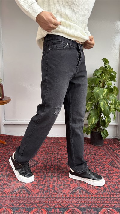 Yırtık Detaylı Siyah Baggy Jean
