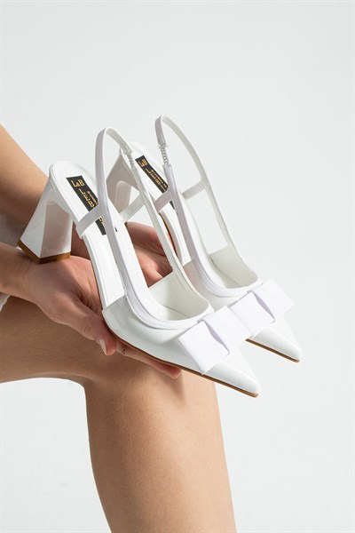 LERINDA Kadın Beyaz Sivri Burun Rugan Slingback 7 cm Topuk Fiyonklu Klasik Ayakkabı
