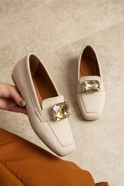 LIRA Bej Taş Detaylı Süet Kadın Loafer