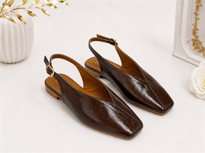 LIVORA Kadın Acı Kahve Kare Burun Tokalı Düz Taban Slingback Casual Babet Ayakkabı