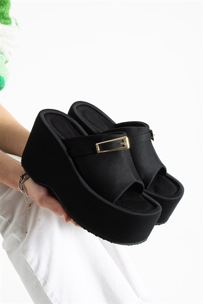 LUNARA Kadın Siyah 10 cm Platform Topuk Tokalı Kalın Taban Terlik Sandalet