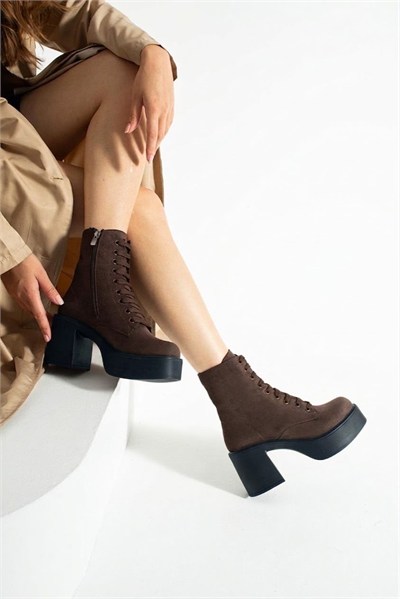 MELVIAN Kadın Acı Kahve Lüks Süet Bağcıklı Fermuarlı İçi Kürklü 8 Cm Kalın Topuklu 3 Cm Platform Bot Bootie
