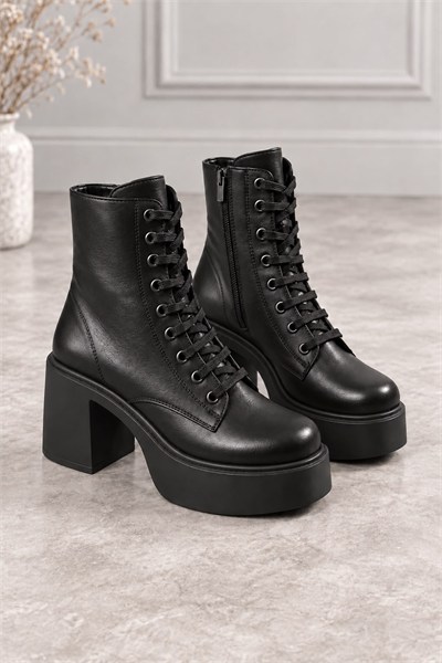 MELVIAN Kadın Siyah Cilt Bağcıklı Fermuarlı İçi Kürklü 8 Cm Kalın Topuklu 3 Cm Platform Bot Bootie