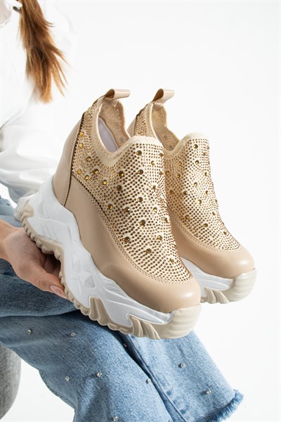 OLIVIA Bej Taş Detaylı 10 cm Gizli Topuk Platform Slip-On Sneaker Ayakkabı