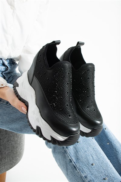OLIVIA Siyah Taş Detaylı 10 cm Gizli Topuk Platform Slip-On Sneaker Ayakkabı