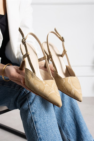 SNAPE Kadın Bej Yılan Desenli Sivri Burun 7 cm Topuklu Slingback Ayakkabı