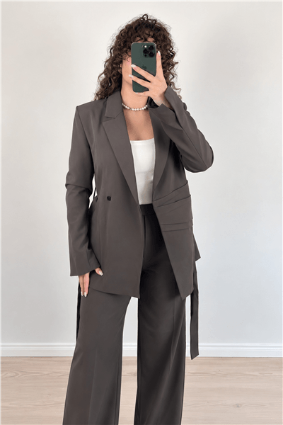 Kahverengi Kuşak Detaylı Blazer Ceket Pantolon Takım