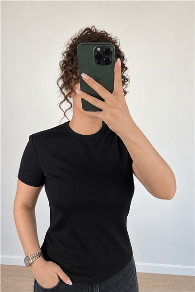 Siyah Bisiklet Yaka T-Shirt