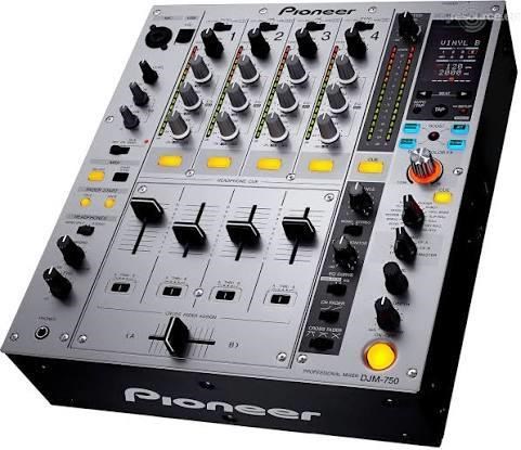 PIONEER DJM-750S MIXER