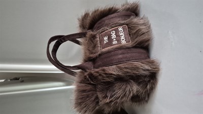 Kadın Kahverengi Peluş Detaylı Bonjour Nakışlı El ve Omuz Çantası