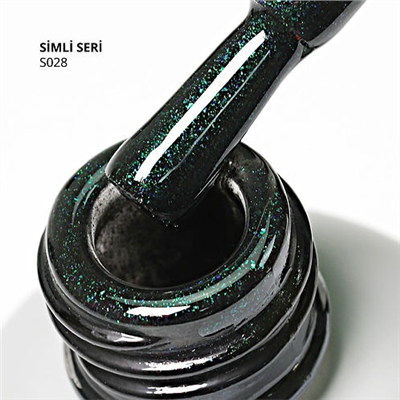 MOMO Kalıcı Oje S028, Parıltılı Zümrüt Yeşili, 14 ml