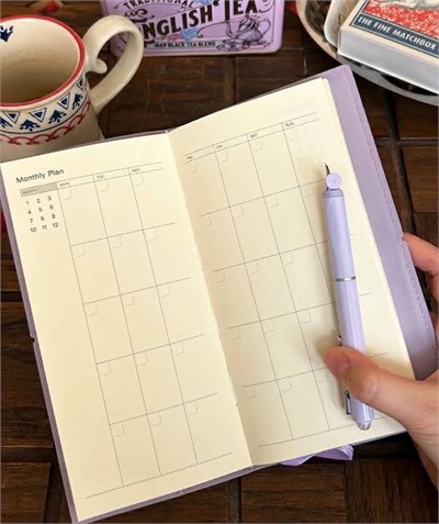 Victorias Journals Charm-Kuş, Tarihsiz Planlayıcı 9X19 Cm,80  Yap, 100 Gr.Ivory.- Lila