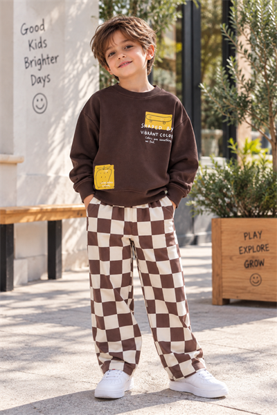 Kahverengi Baskılı Sweatshirt Ekru Kahverengi Kareli Bol Paça Pantolon 2'li Takım