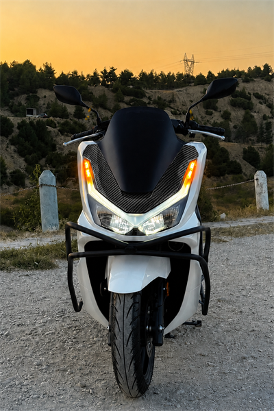 Honda Pcx Uyumlu Ön V 2025-2026 Karbon Desen