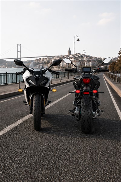 Universal Sinyal Ledi Çift Renk Ok Kasa Vidalı | Tüm Motosikletler İle Uyumlu