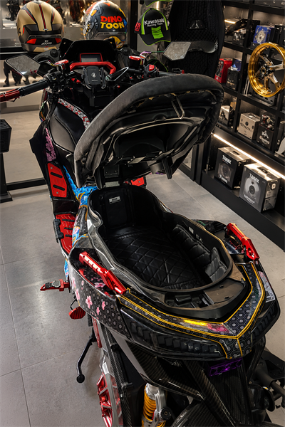 Yamaha Xmax Uyumlu Deri Bagaj Havuz Paspası 2021-2026 Siyah